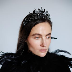 Black Moon Crown - Etsy display picture 1