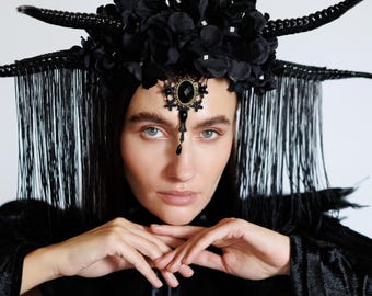 Corona gótica negra, corona gótica de cuerno, tocado de cuerno de fantasía, tocado de cuerno de demonio, corona de cuerno de bruja, corona de cosplay de bruja, diadema de cuerno