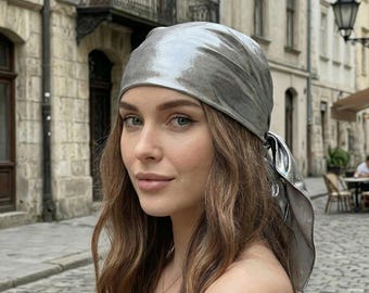 Pañuelo tipo bandana plateado, pañuelo metálico para la cabeza, pañuelo plateado para el cabello, pañuelo brillante para mujer, cinta metálica para el cabello, bandana moderna, pañuelo de moda para la cabeza