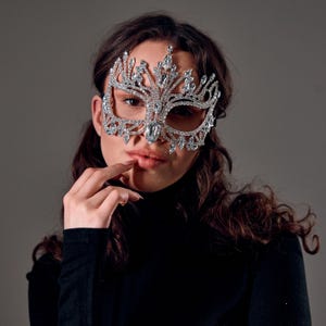 Rhinestone masquerade mask, Crystal party mask, Glam costume mask, Sparkly face mask, Jeweled costume mask, Festival face mask,Carnival mask