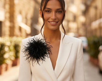Spilla con piuma di struzzo, spilla alla moda, spilla con piuma nera, spilla elegante da donna, spilla di tendenza, spilla di lusso, accessorio con piuma