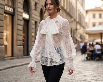 Blusa de encaje blanca, blusa de encaje victoriana, blusa de encaje con lazo, top de encaje transparente, blusa de encaje de cuello alto, camisa de encaje romántica, blusa de estilo francés para mujer