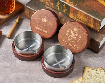 Personalisierter Aschenbecher für Mann, Holzaschenbecher mit Deckel, Trauzeuge Geschenk, Geburtstagsgeschenk, Vatertagsgeschenk, Geschenk für Ihn, Geschenk für Freund
