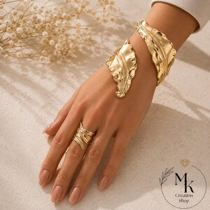 Vintage Leaf Cuff Bracelet & Adjustable Ring Set, Gold Spiral Bracelet, Statement Jewelry Set for Women, Elegant Gift for Her