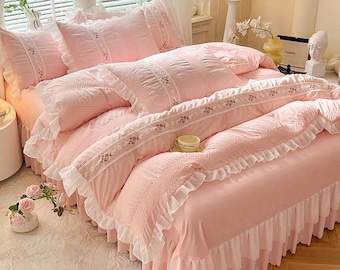 Embroidered Seersucker Bedding Set: Princess Style Lace, Washed Cotton