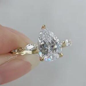 Anel de noivado com diamante de moissanita lapidado em pera, anel de viagem de casamento em prata esterlina, anel de pedido de casamento com garras, presente de aniversário, presente de Natal para ela