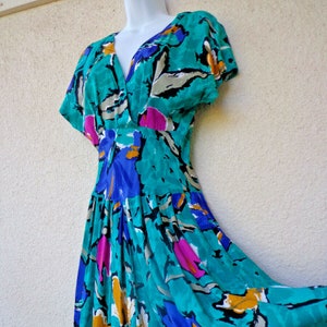 1980s does 40s DRESS in Teal, with an Abstract, Floral Print and a Surplice Wrap Bodice.  Size S to M