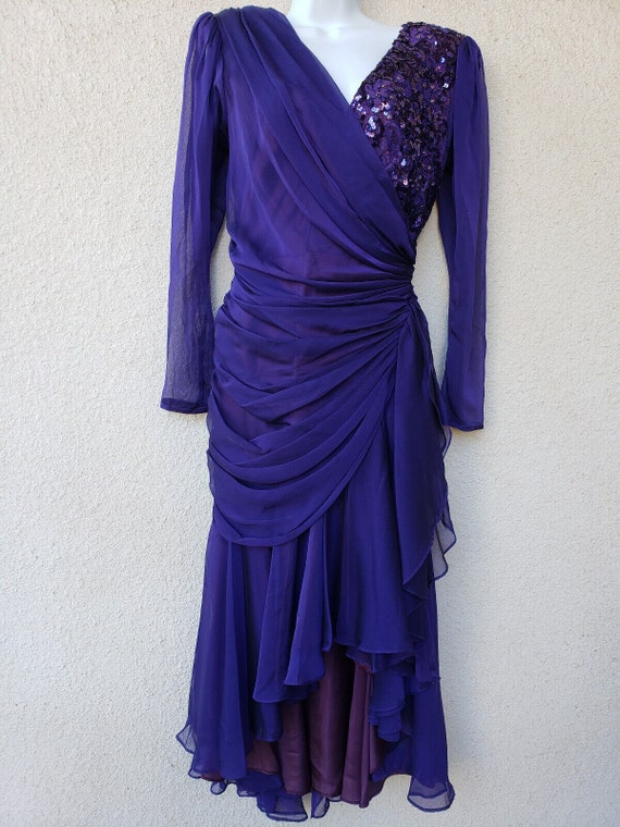 Vintage 1980s PROM // PARTY DRESS in Purple - by T