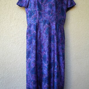 Vintage Sheath DRESS in SIlk with a Watercolor Print, Circa 1950s 60s. Size Medium image 4