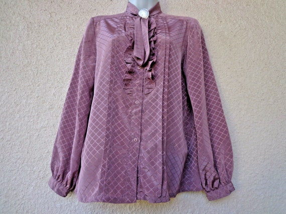 1970s Pink and White Satin Polka Dot Ruffle Collar Vintage Blouse Women\u2019s Size S