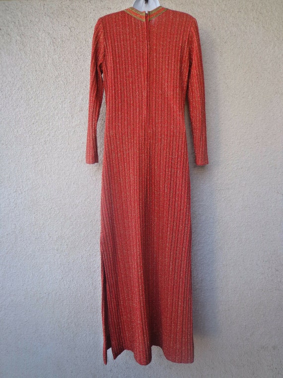 Vintage 1970s MAXI DRESS in Red and Gold Lurex. S… - image 5