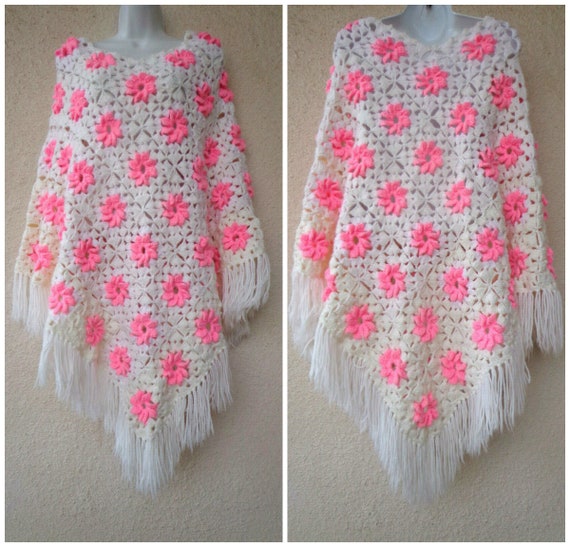 1970s Hand Crocheted GRANNY SQUARE PONCHO in Pink
