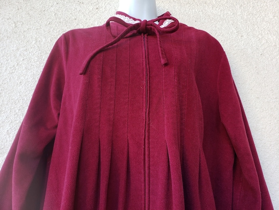 Vintage Velour Robe in Burgundy with Front Zipper… - image 3