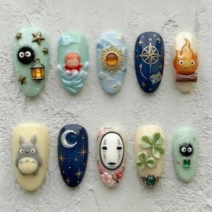 Handgefertigtes Studio Ghibli Masterpiece Drücken Sie die Nägel | 3D Luxus Anime Nagelkunst | Totoro, Chihiros Reise ins Zauberland, Das wandelnde Schloss & Ponyo Bild 1