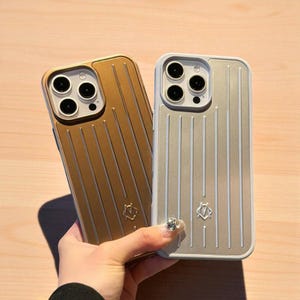 RIMOWA iPhone14proケース 黒 ストライプデザイン RIMOWA ストライプデザイン iPhone用ケース