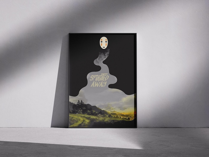 K&ouml;nnte beinhalten: Ein gerahmtes Poster mit dem Text "Spirited Away". Das Poster hat einen schwarzen Rahmen und einen schwarzen Hintergrund mit einem wei&szlig;en und beigen Gesicht oben. Die Landschaft zeigt eine Stra&szlig;e und B&auml;ume.