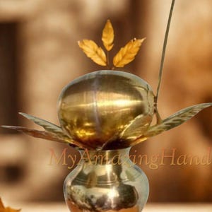 Brass Mangal Kalash with Coconut and Mango Leaves – 6 Inch Golden Kalasam Lota for Pooja, Home Temple and Auspicious Rituals