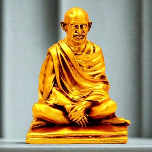 Elegant Mahatma Gandhi Statue – 6 Inch Height, Father of the Nation Decorative Sculpture for Home & Office