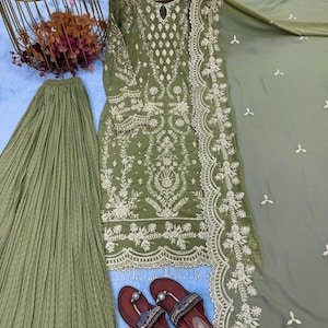 Heavy Designer Sharara Kurti Suit, Green Handmade Embroidered Kurti Suit, Long Flared gown, Partywear outfits 3pcs