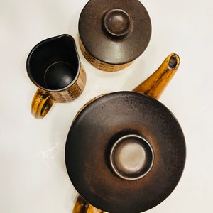 Ceramano stengods tekanna, socker & gräddkanna Epsilon mönster