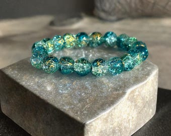 Bracelet extensible en perles de verre : perles craquelées bleues et vertes