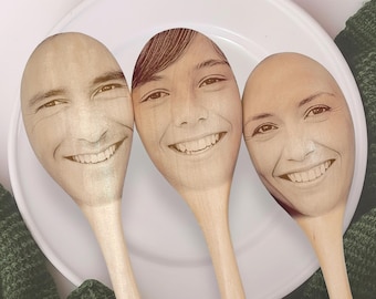 Custom Family Face Spoon – Unique Kitchen Gift for Mom Dad Grandma.