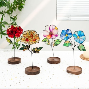 Custom Stained Glass Birth Flower Bouquet – Personalized Family Birth Month Flowers, Gift for Mom, Grandma, Mother’s Day Decor, Home Decor