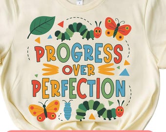 Archivo PNG "Progreso por encima de la perfección", Regalos divertidos para maestros, Agradecimiento al maestro, Jardín de infancia, Regreso a clases, Diseño digital inspirador