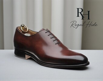 Zapatos Oxford marrones hechos a mano con pátina pintada a mano / Calzado formal de vestir para hombre