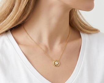 Collar delicado con estrella y brújula, joyería de viaje