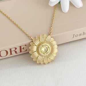 18K Gold Sunflower Necklace with CZ, Dainty Sun Flower Pendant, Minimalist Floral Jewelry, Nature Inspired Gift, Plant Lover Necklace