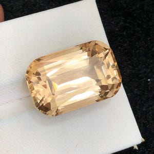 Exclusiver Edeltopas 29.410 aka Imperial Topaz Carat Brilliant Schliff!