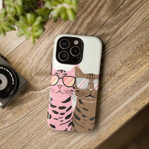 かわいいピンクのクールな猫の漫画の猫の携帯電話ケース、iPhone、Google Pixel用、柔らかくてかわいい＆保護