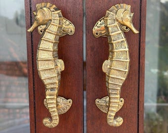 Tirador de puerta de latón con forma de caballito de mar, manija de entrada costera, herraje náutico, manija para puerta de entrada de casa de playa, decoración oceánica