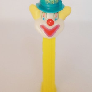 The Vintage Pez Candy Dispenser.1999.Original Clown