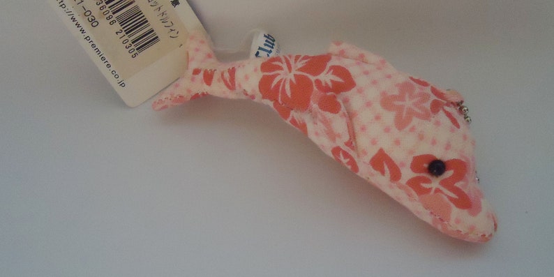 Pink Lucky Dolphin Chain.Japanese