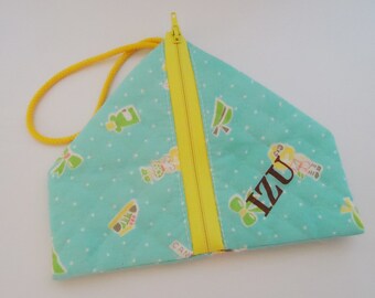 The Japanese Fabric Piramid Zipper Little Bag. 80s