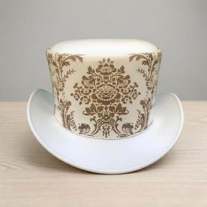 White Victorian Steampunk Top Hat – Damask Pattern Wedding Cosplay Hat