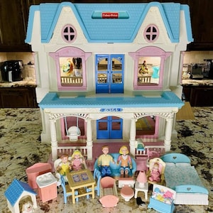 Vintage Fisher-Price Loving Family Living Room Lot – Dollhouse 6364 Blue Roof + Dream House Furniture & Playskool Figures