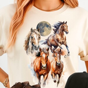 Koszulka z grafiką „Dzikie Konie”, koszulka Mustang, galopujące konie akwarelowe, koszulka z nadrukiem „Full Moon Rodeo Event”