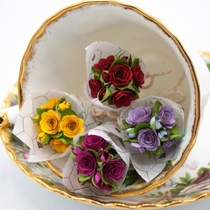 Mini-Papier-Rosenstrauß, Geschenktopper, Andenken