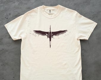 Comfort Colors Crane T-Shirt | Vintage Bird Graphic Tee | Minimalist Heron Shirt | Japanese Aesthetic Nature Lover Gift | Boho Unisex Top
