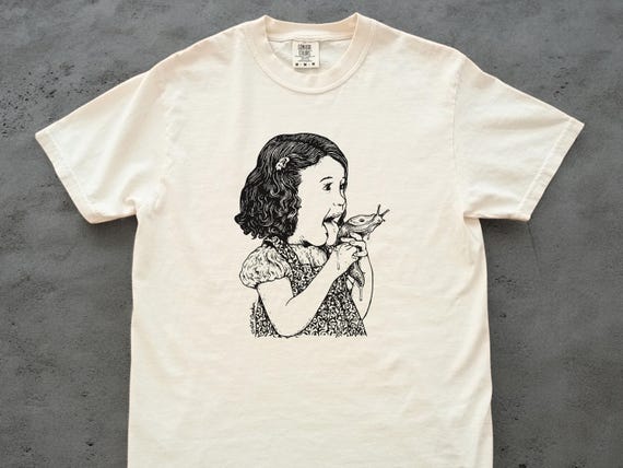 Creepy Vintage Girl Slug T-Shirt, Weird Gross Aesthetic Tee, Dark Oddity Graphic Shirt, Unhinged Creepy Cute Style Comfort Colors