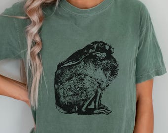 Vintage Rabbit Graphic Tee – Retro Hand-Drawn Hare Illustration T-Shirt for Nature & Wildlife Fans