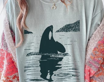 Orca Sea T-Shirt – Killer Whale Ocean Lover Tee, Nature Linocut Graphic, Marine Life Gift T for Sea and Orca Fans