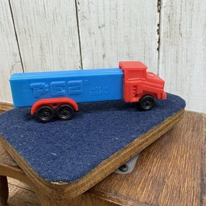 OLD PEZ ヴィンテージペッツ　vintage PEZ truck PEZ LOT Of 4 Vintage Pez Truck Dispensers NO FEET (T9) | eBay