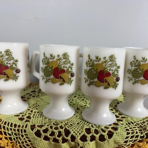 4 Vintage Corning Ware &quot;Spice of Life&quot; Milk Glass Pedestal Mugs