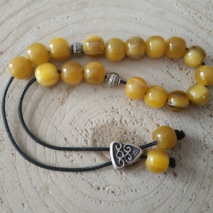 Greek komboloi for pappou, 21 yellow resin worry beads, relaxation present, father&#39;s day gift, home decor, anti stress unisex gifts, Greece