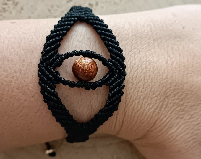 Cyclops stone eye macrame bracelet