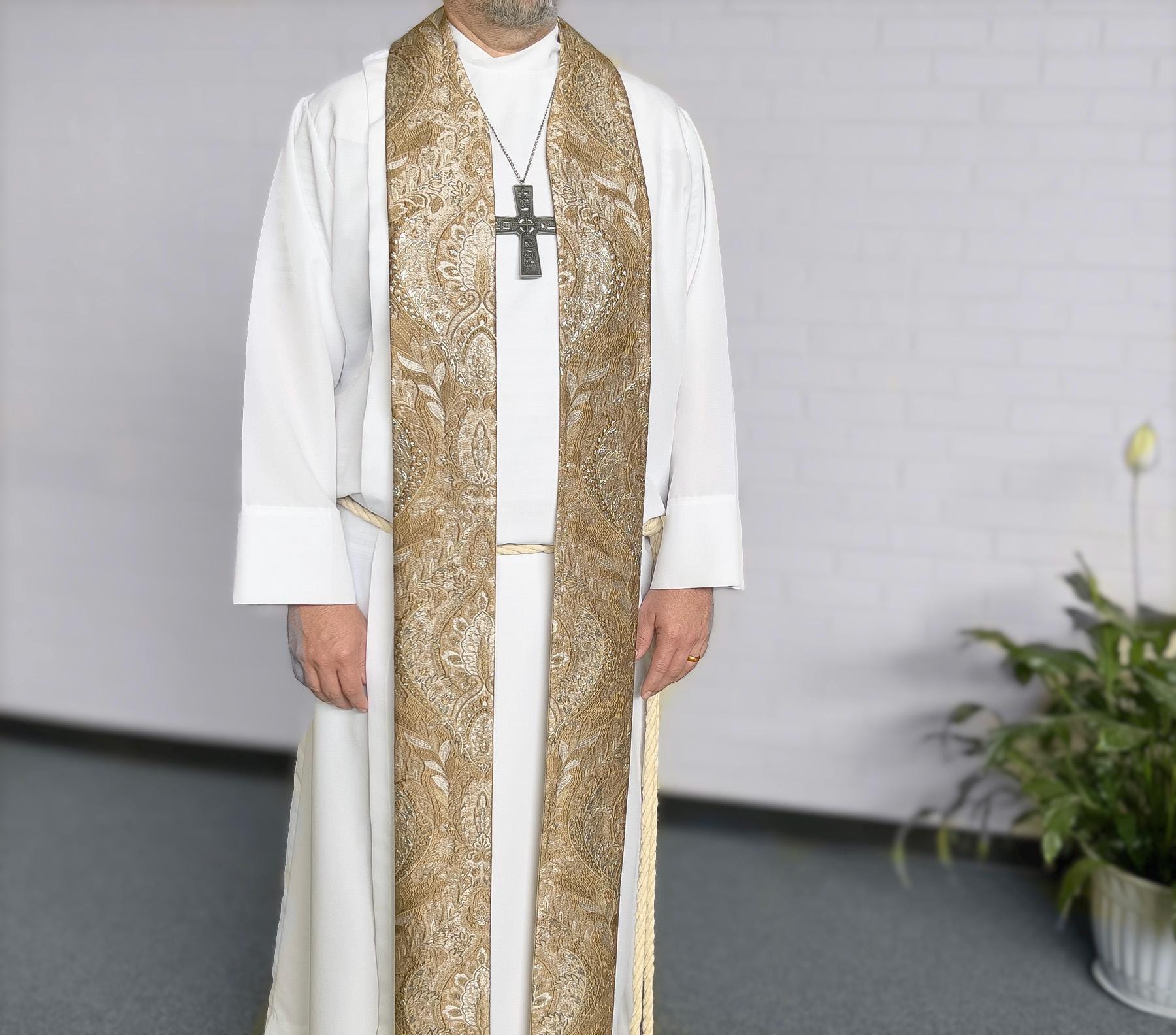 Liturgical Clergy Pastoral Stole - Antique Gold with Silver Accent Reversible Damask Stole